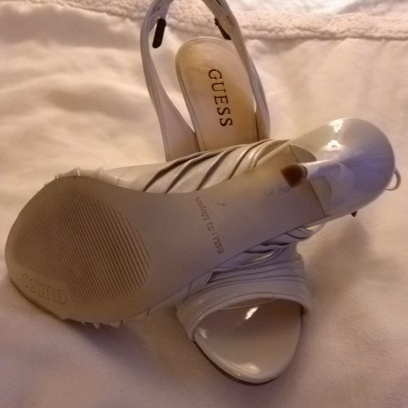 Beige Open toe Guess heels - Picture 4 of 9